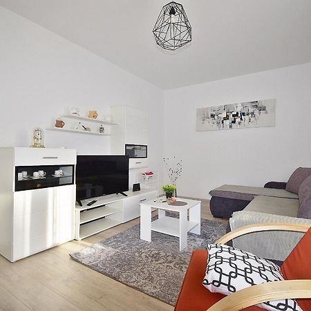 Apartment Navy Near The Beach PUY Eksteriør bilde